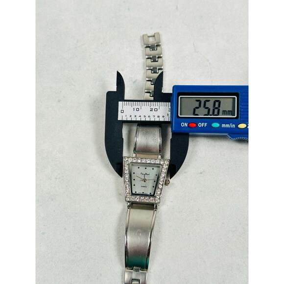 Pieue Nicol Watch Womens 26mm Rhinestone Bezel Silver Tone Unique New Battery - Picture 10 of 11